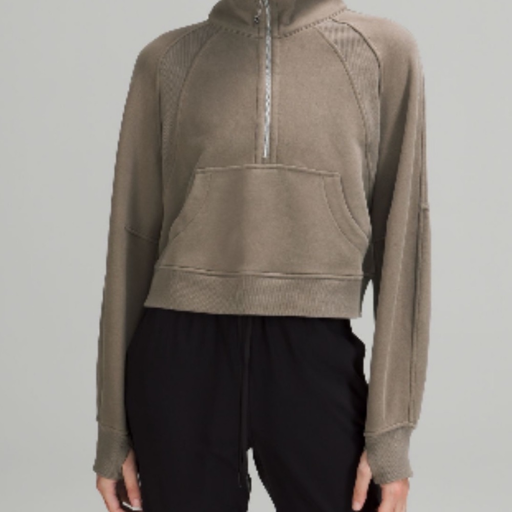 Scuba Oversized Funnel Neck
Half Zip